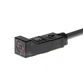 Индуктивный датчик E2S OMRON E2S-Q25 2M