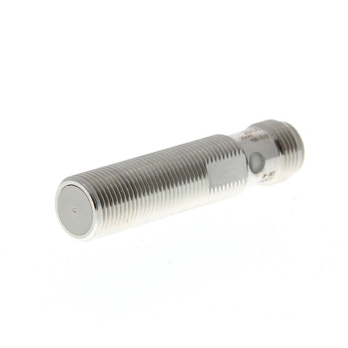 Индуктивный датчик E2EH OMRON E2EH-X3D1-M1G
